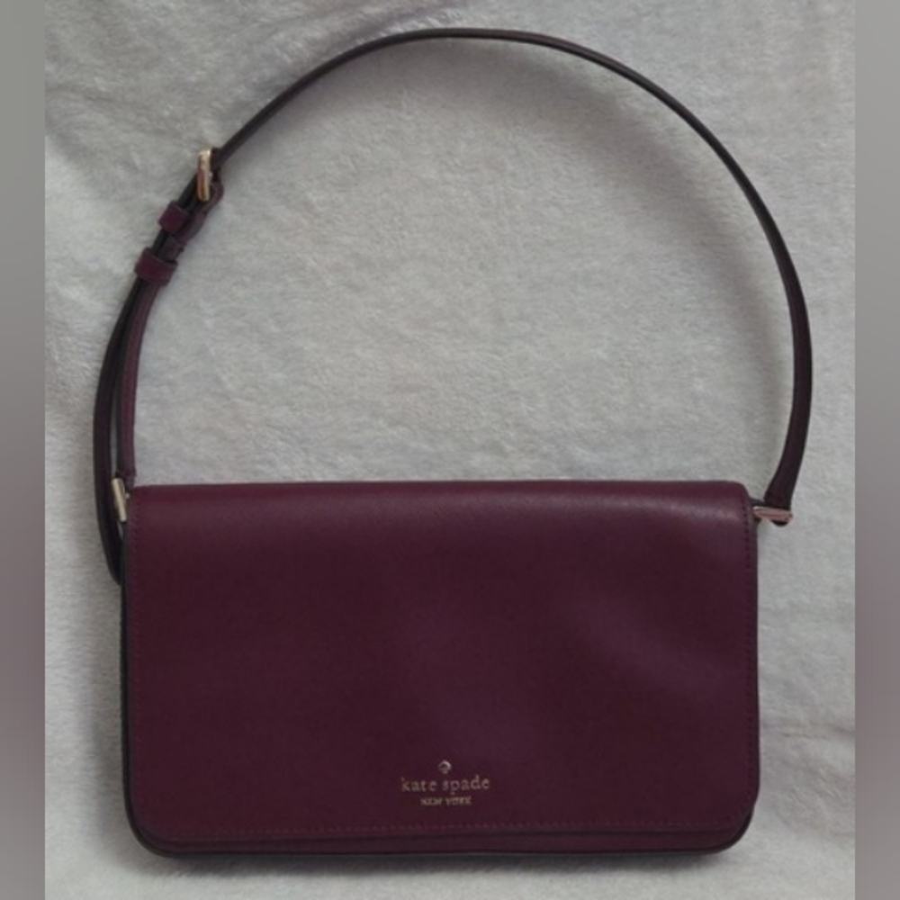 KATE SPADE💕NWOT Leather Crossbody Bag with Gold Logo - Picture 1 of 4